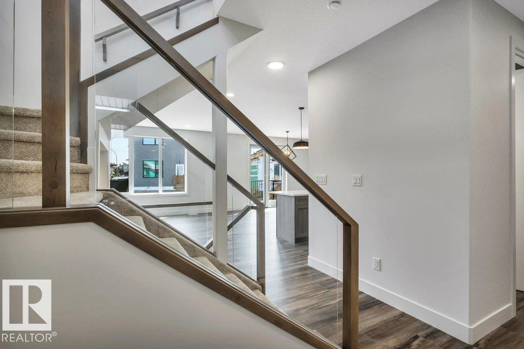 












13 HILLWOOD TC

,
Spruce Grove,




Alberta
T7X0X4

