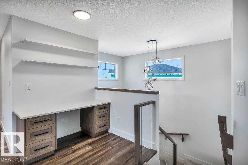 












13 HILLWOOD TC

,
Spruce Grove,




Alberta
T7X0X4

