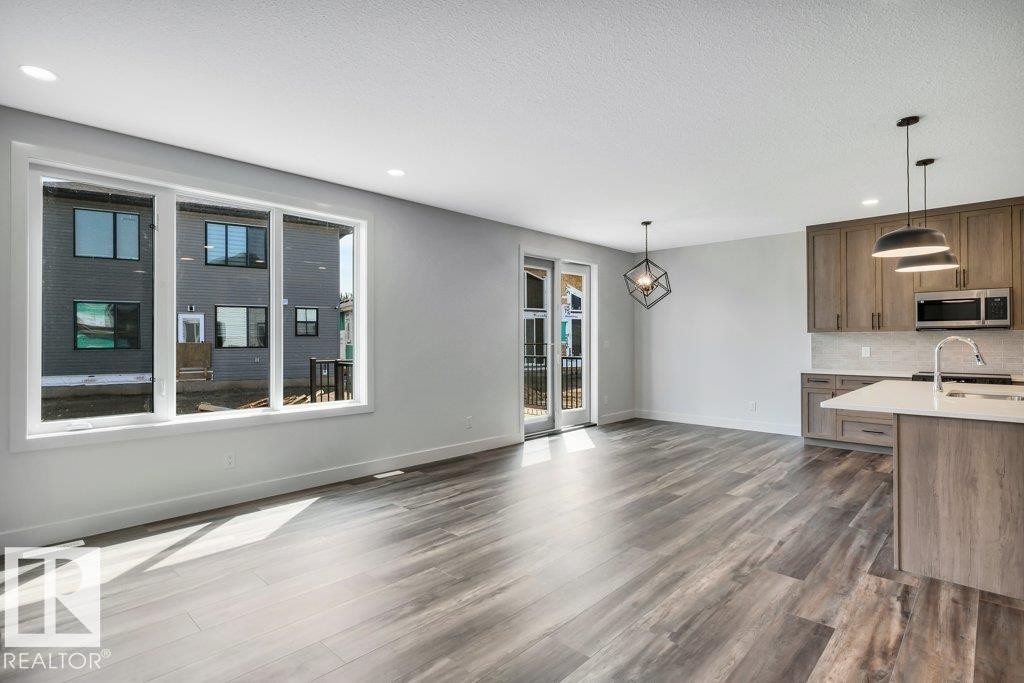 












13 HILLWOOD TC

,
Spruce Grove,




Alberta
T7X0X4

