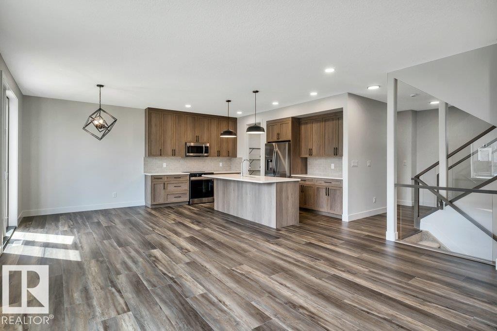 












13 HILLWOOD TC

,
Spruce Grove,




Alberta
T7X0X4

