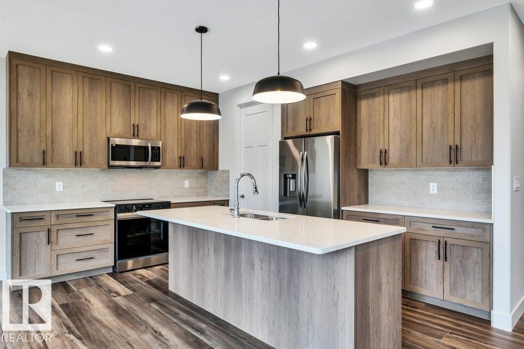 












13 HILLWOOD TC

,
Spruce Grove,




Alberta
T7X0X4

