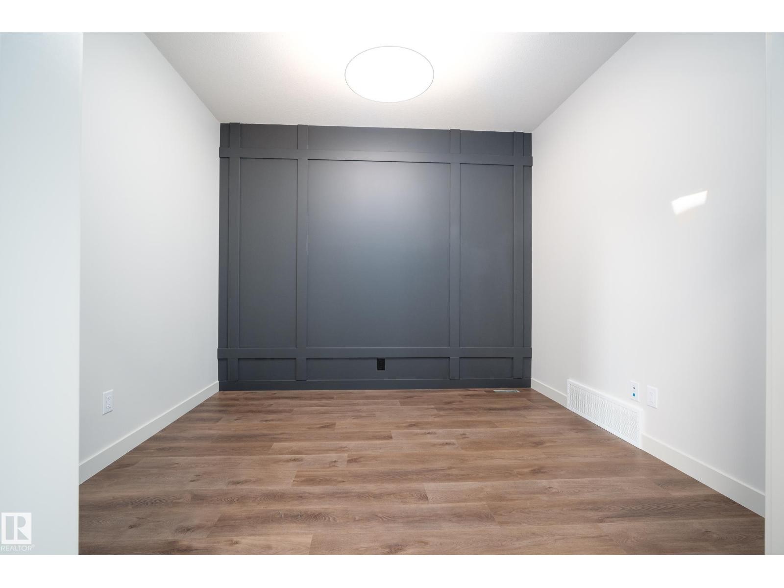 












10 PRESCOTT BV

,
Spruce Grove,




Alberta
T7X0R5

