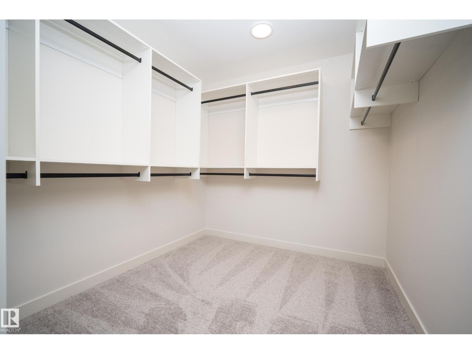 












10 PRESCOTT BV

,
Spruce Grove,




Alberta
T7X0R5

