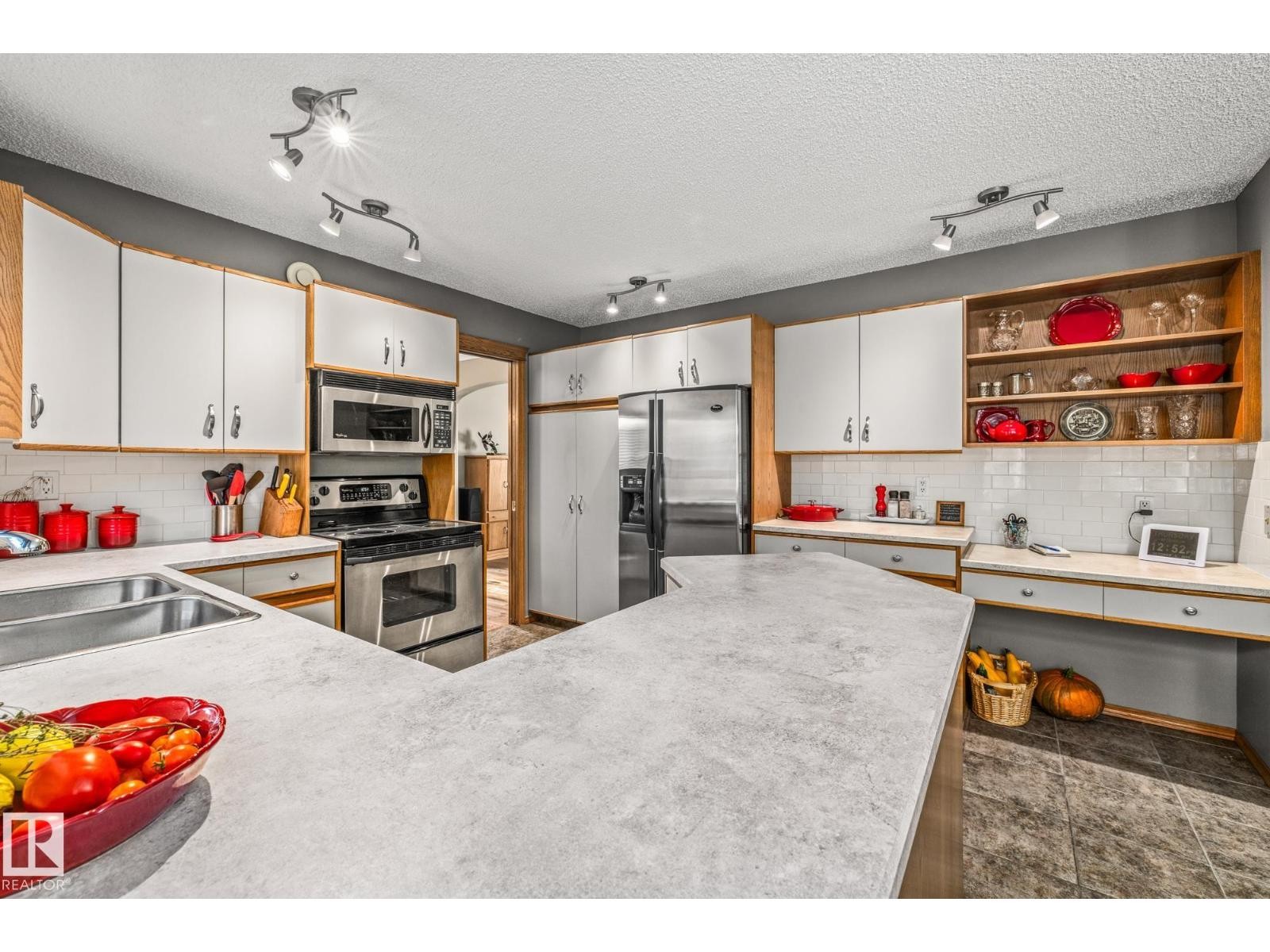 












3 HARNOIS PL

,
St. Albert,




Alberta
T8N5R2

