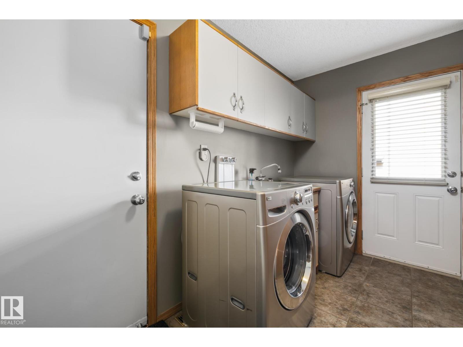 












3 HARNOIS PL

,
St. Albert,




Alberta
T8N5R2

