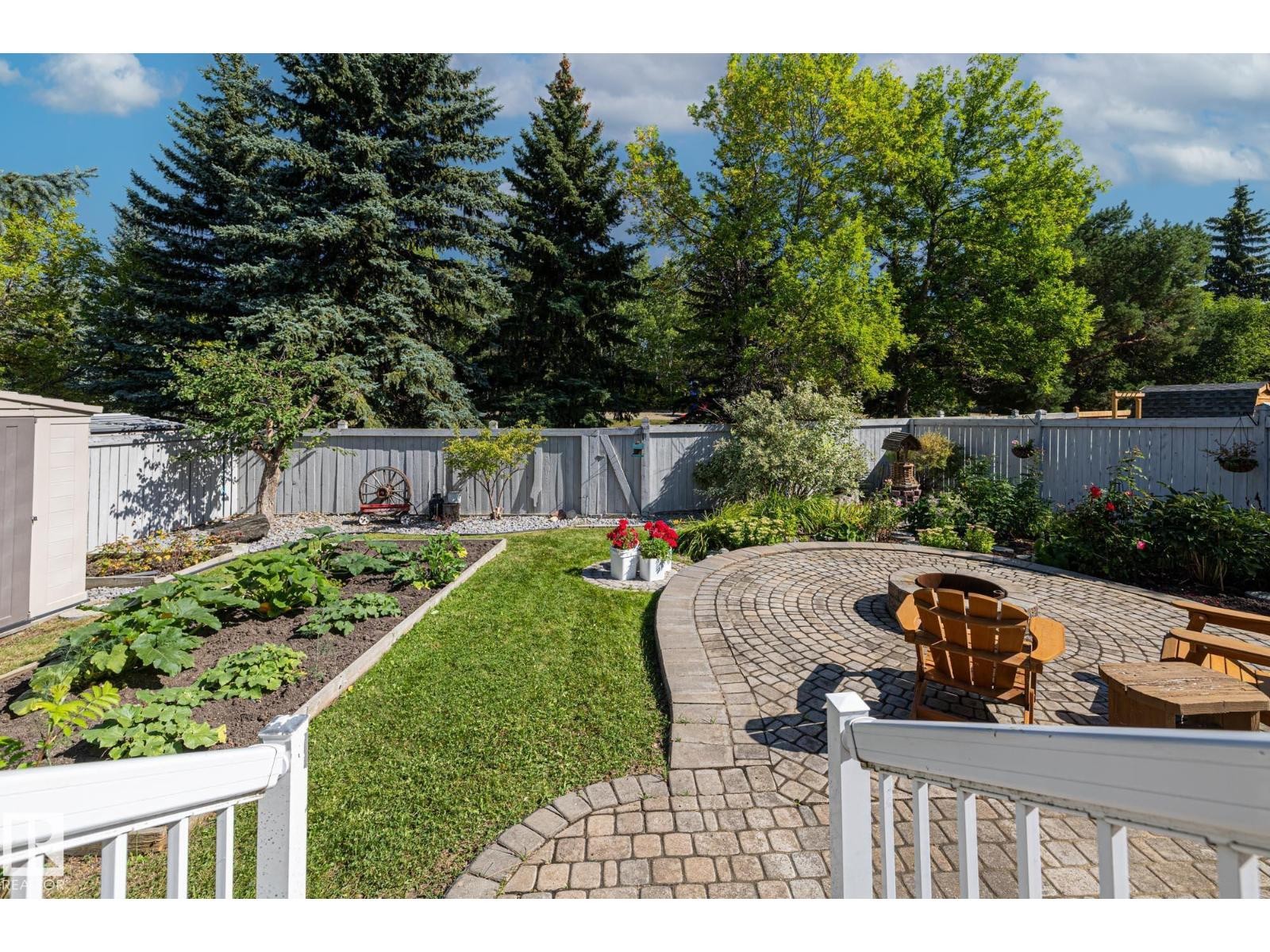 












3 HARNOIS PL

,
St. Albert,




Alberta
T8N5R2

