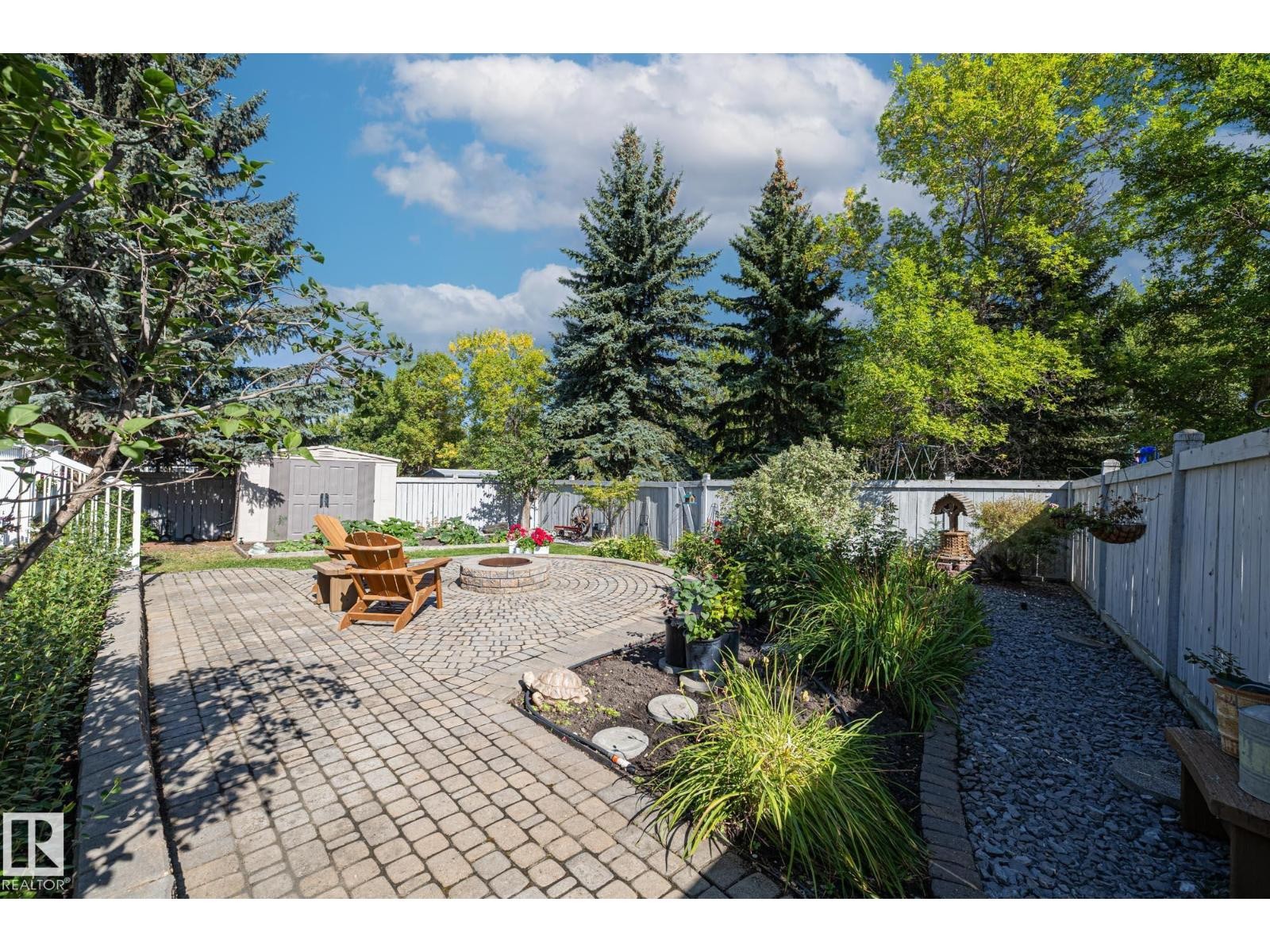 












3 HARNOIS PL

,
St. Albert,




Alberta
T8N5R2

