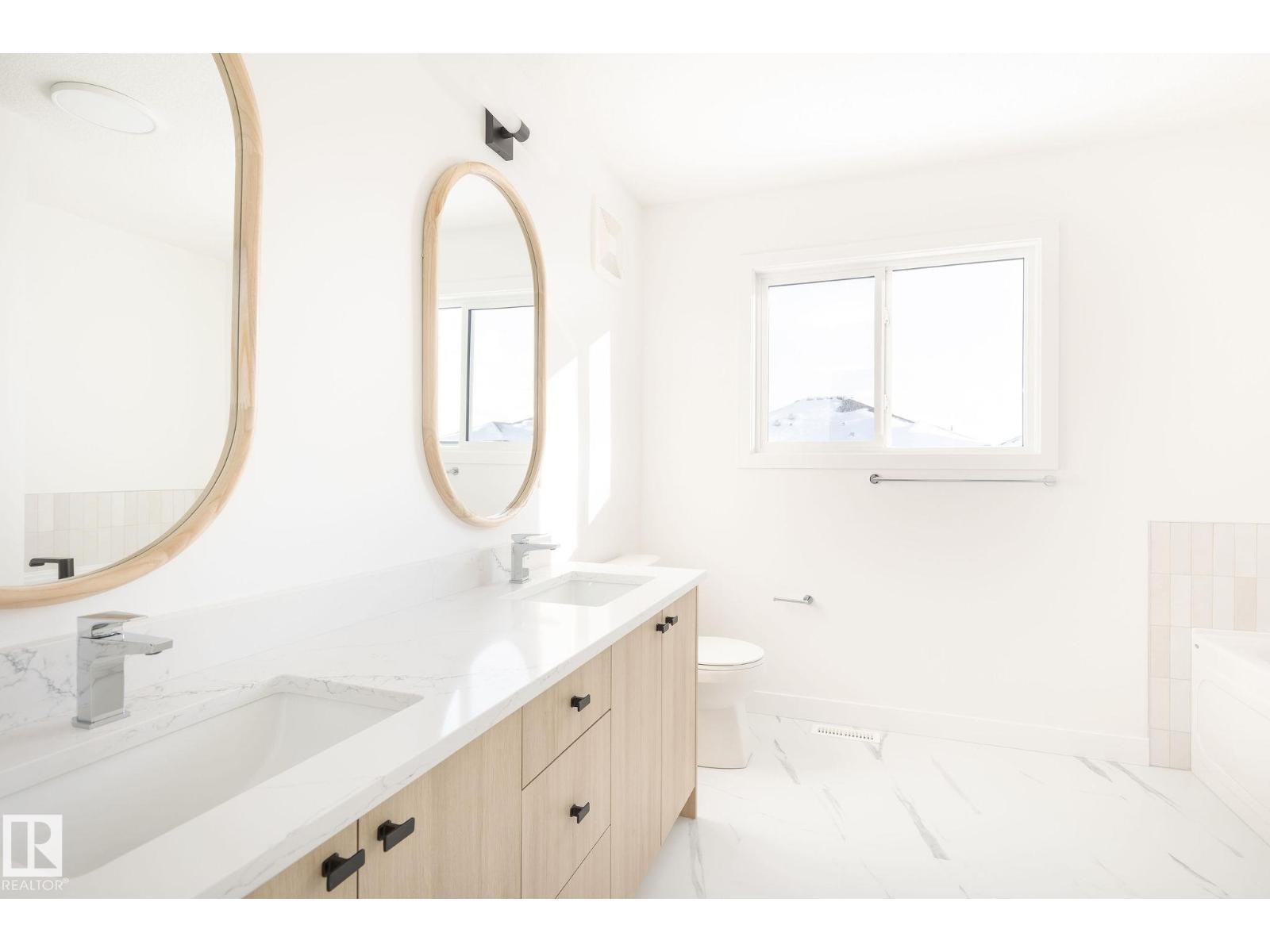 












20624 43 AV NW

,
Edmonton,




Alberta
T6M3E3

