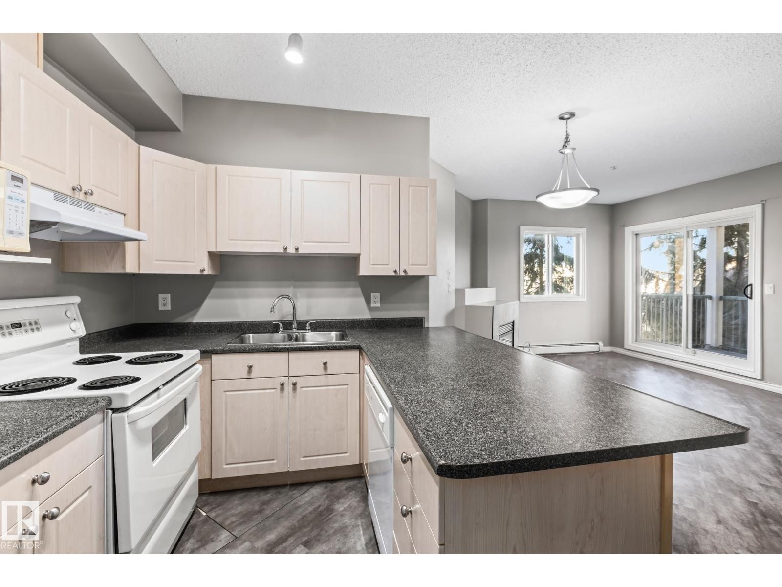 












#303 10118 95 ST NW

,
Edmonton,




Alberta
T5H4R6

