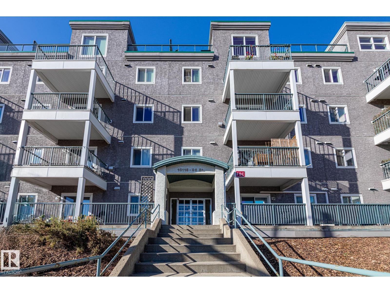 












#303 10118 95 ST NW

,
Edmonton,




Alberta
T5H4R6

