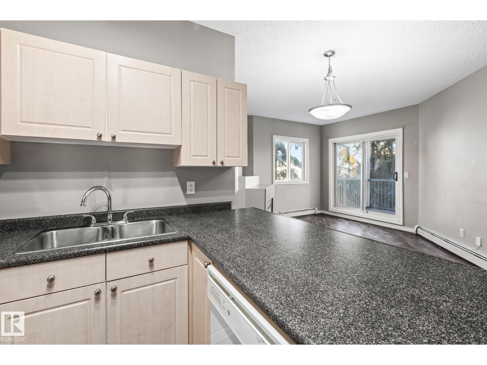 












#303 10118 95 ST NW

,
Edmonton,




Alberta
T5H4R6

