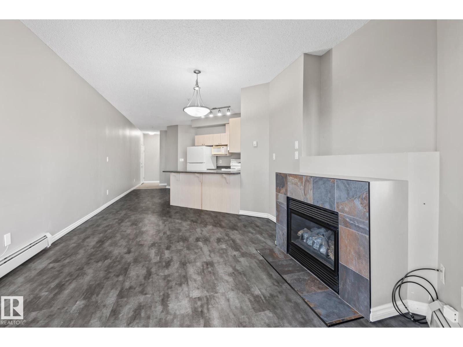 












#303 10118 95 ST NW

,
Edmonton,




Alberta
T5H4R6

