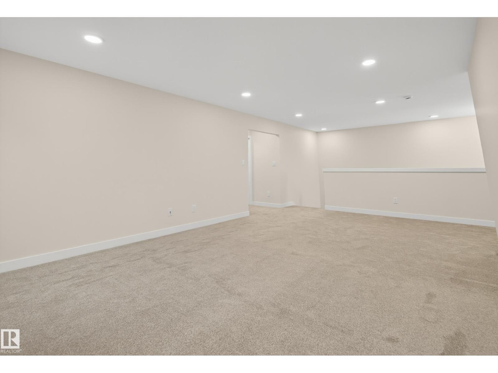 












29 PRESCOTT CL

,
Spruce Grove,




Alberta
T7X0R3

