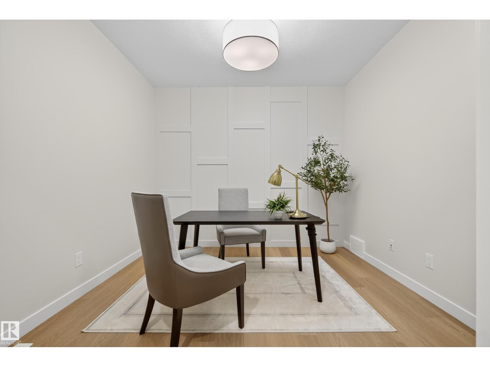 












29 PRESCOTT CL

,
Spruce Grove,




Alberta
T7X0R3

