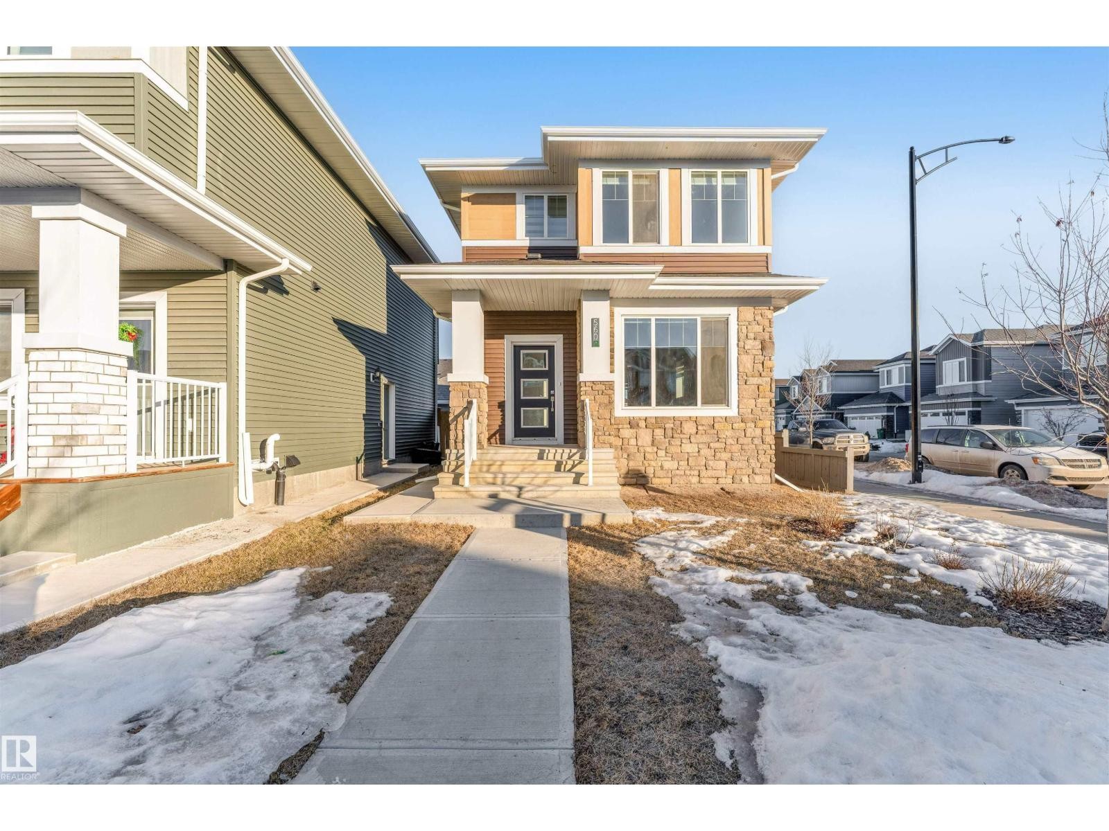 












560 Glenridding Ravine Drive SW SW

,
Edmonton,




Alberta
T6W4P1

