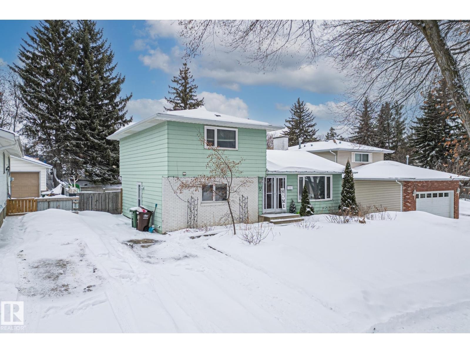 












25 BROADVIEW CR

,
St. Albert,




Alberta
T8N0B1

