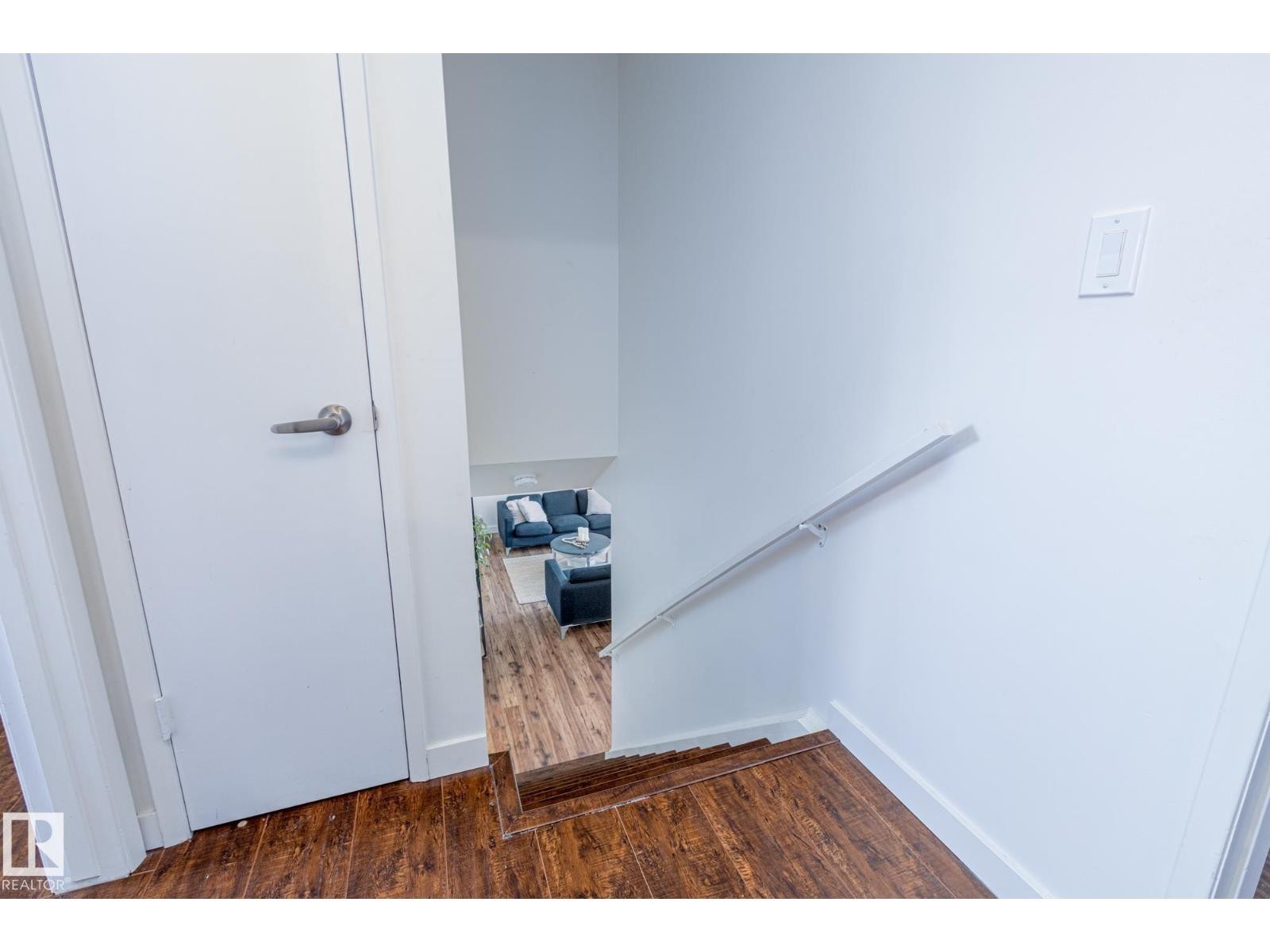 












25 BROADVIEW CR

,
St. Albert,




Alberta
T8N0B1

