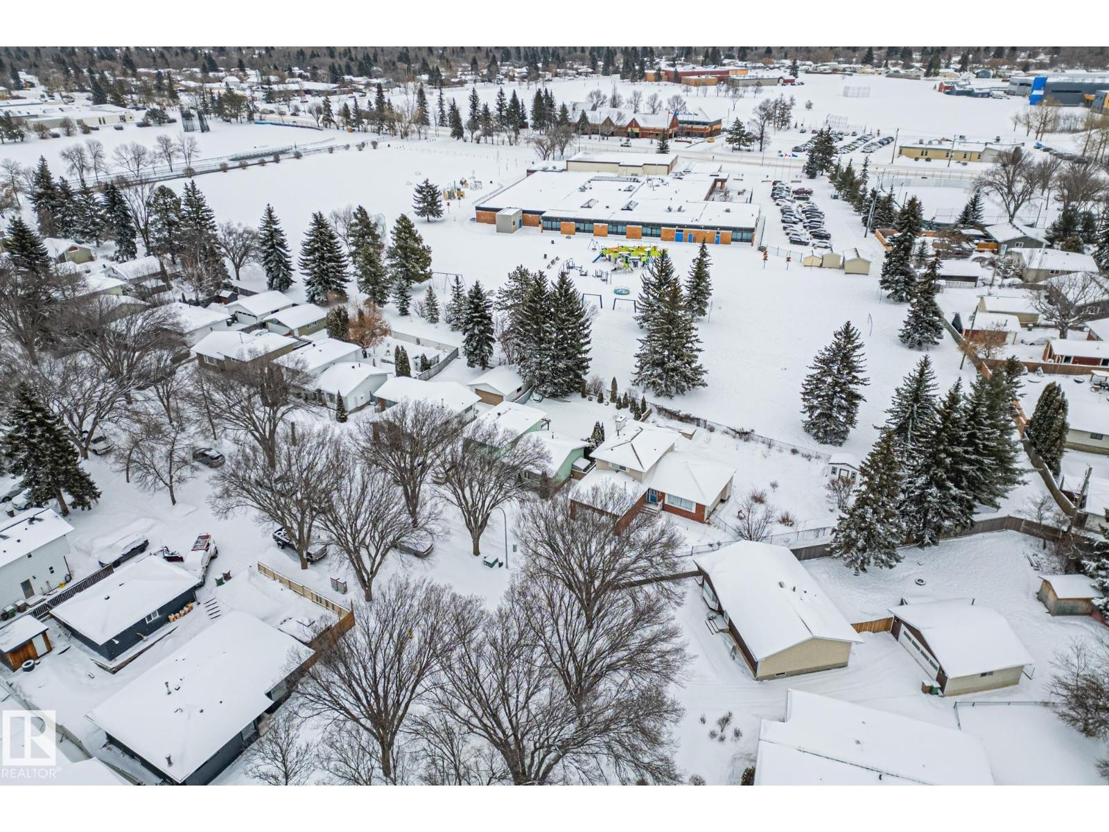 












25 BROADVIEW CR

,
St. Albert,




Alberta
T8N0B1

