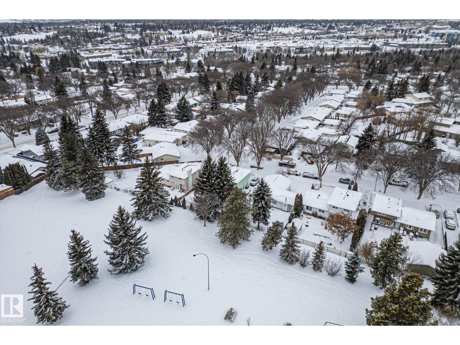 












25 BROADVIEW CR

,
St. Albert,




Alberta
T8N0B1

