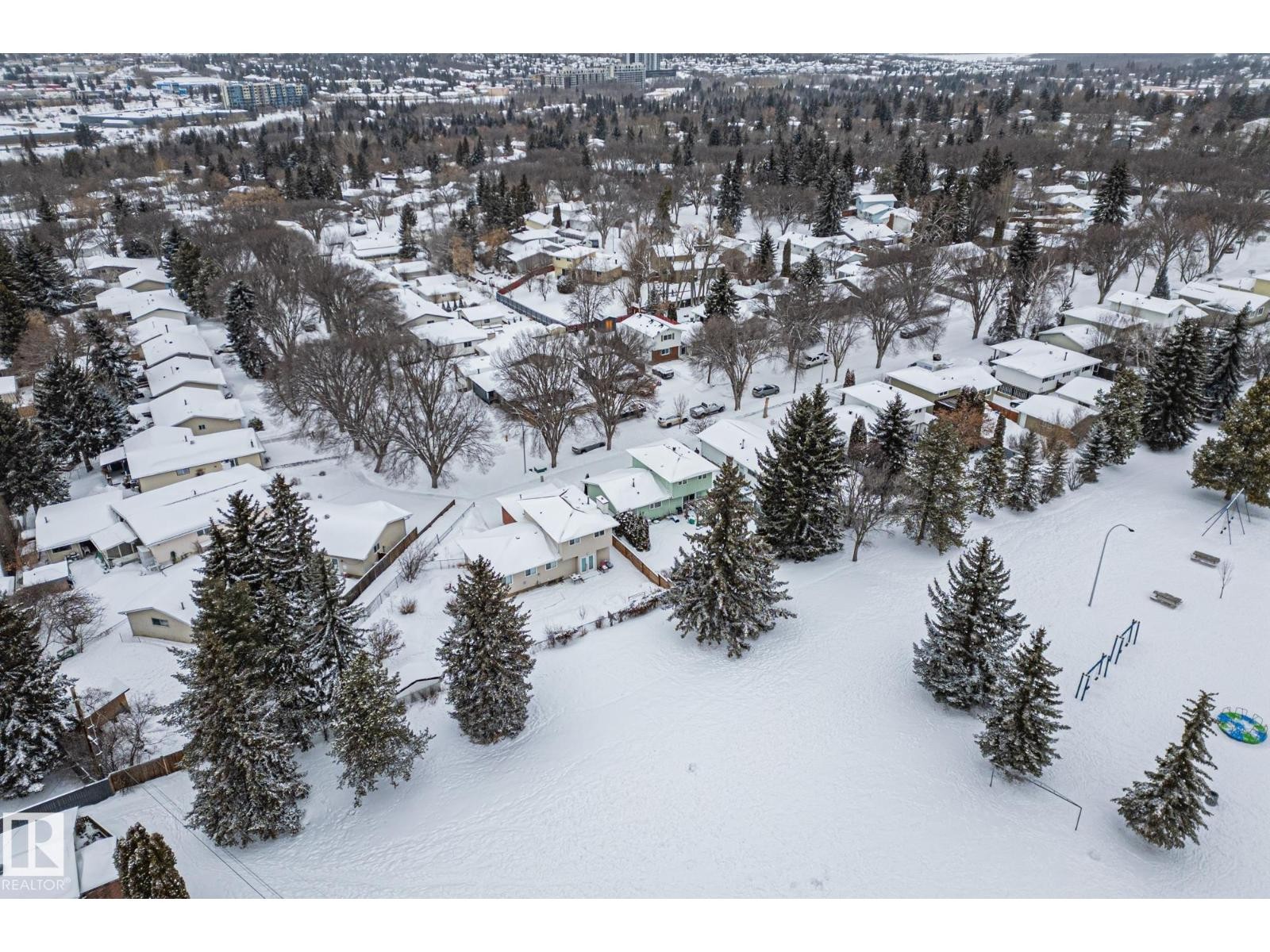 












25 BROADVIEW CR

,
St. Albert,




Alberta
T8N0B1

