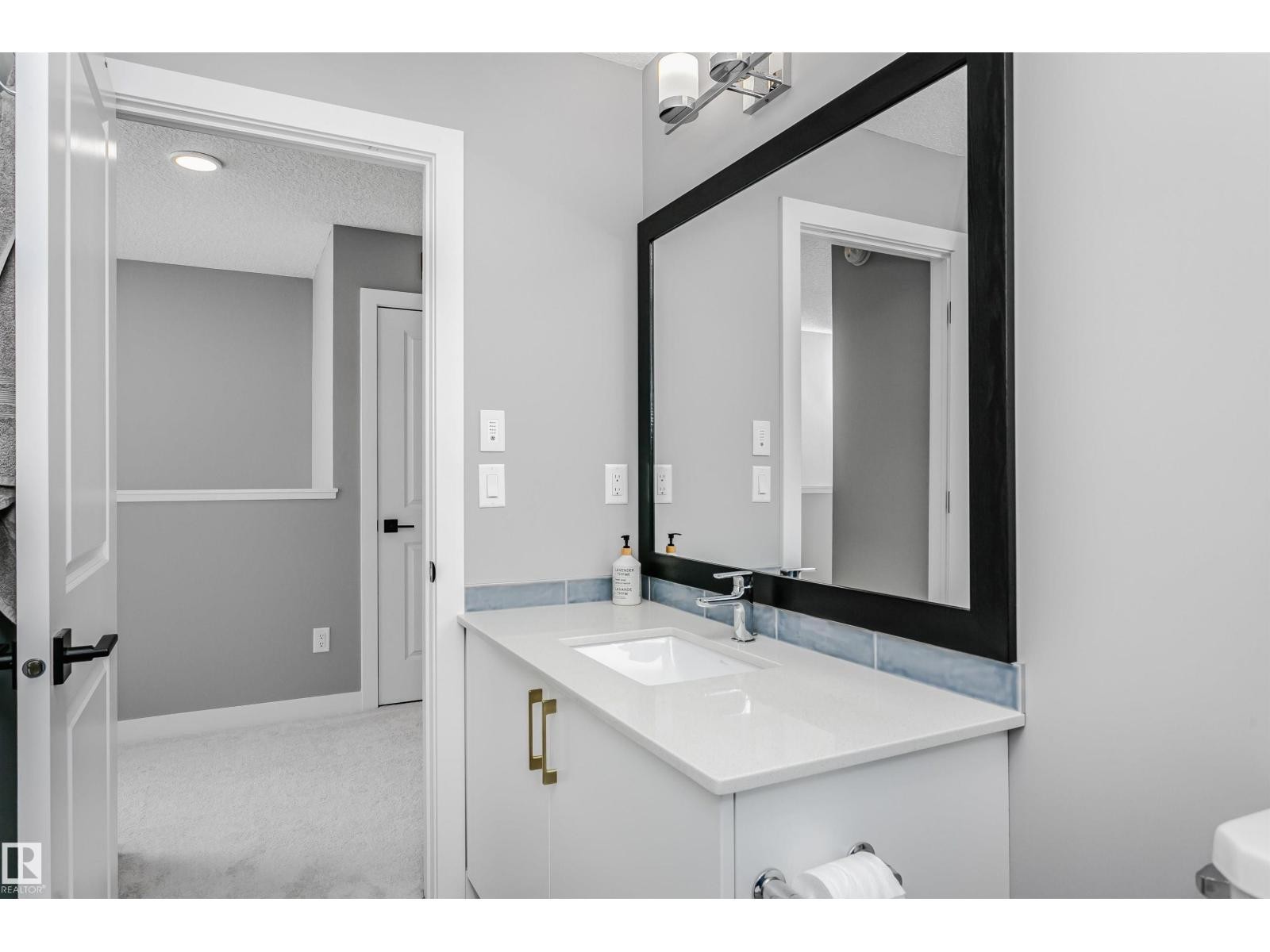 












354 GENESIS VI

,
Stony Plain,




Alberta
T7Z0J6

