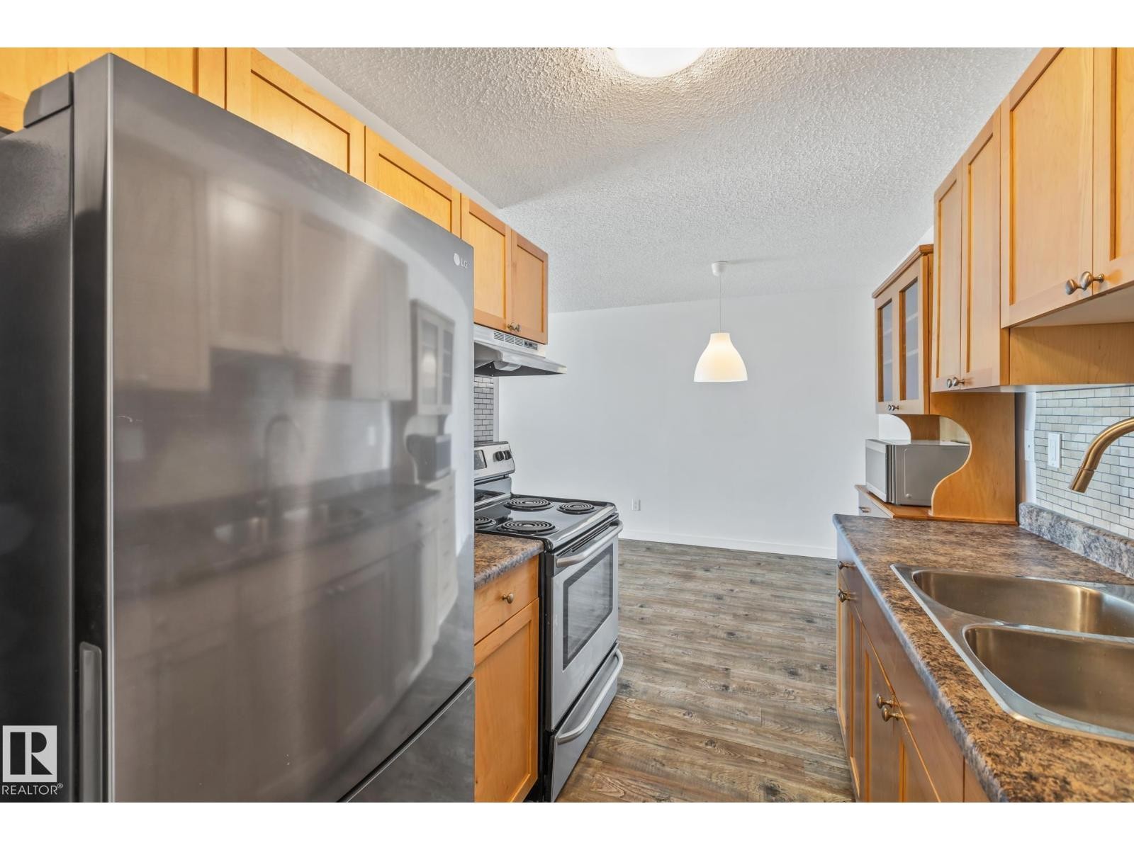












#403 57 BROWN ST

,
Stony Plain,




Alberta
T7Z1P3

