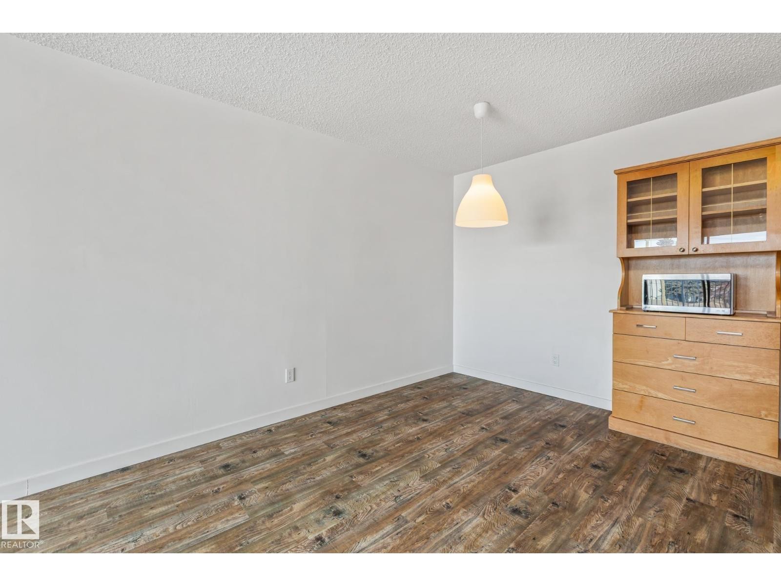 












#403 57 BROWN ST

,
Stony Plain,




Alberta
T7Z1P3

