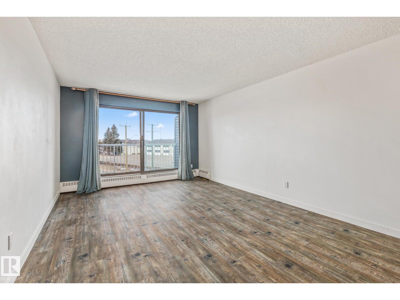 












#403 57 BROWN ST

,
Stony Plain,




Alberta
T7Z1P3

