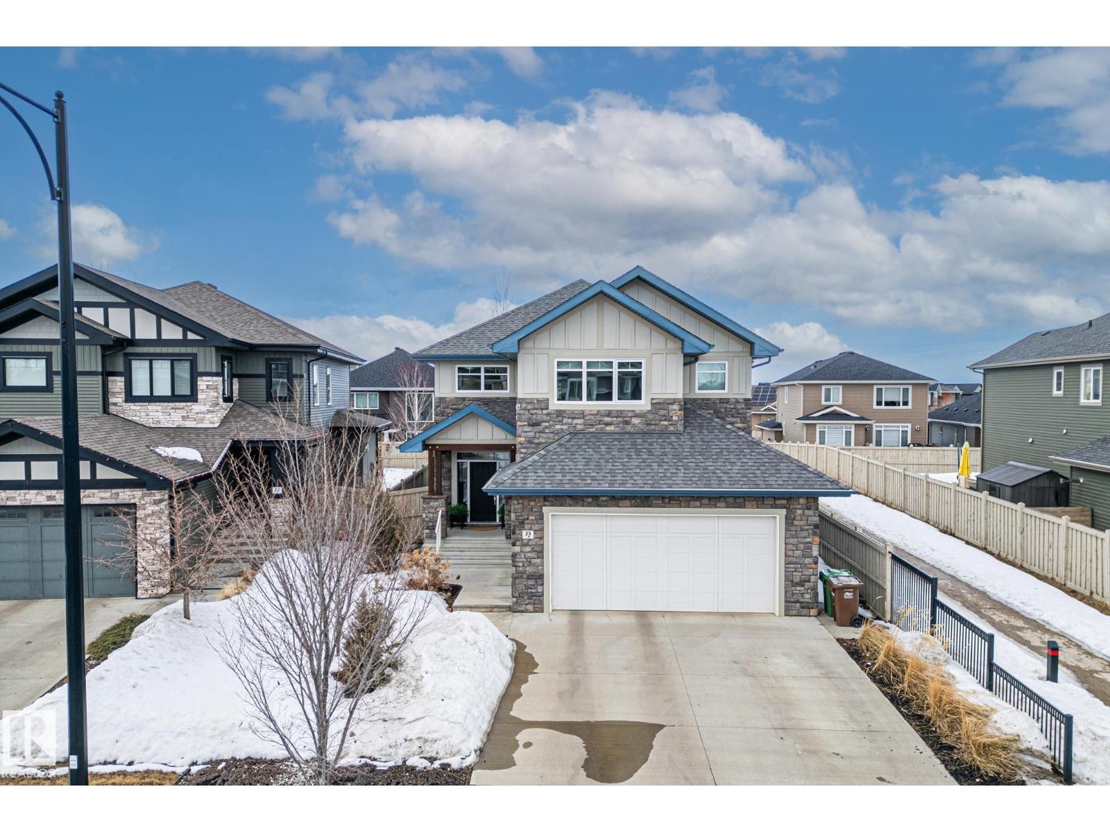 












25 ENCHANTED WAY

,
St. Albert,




Alberta
T8N7R5

