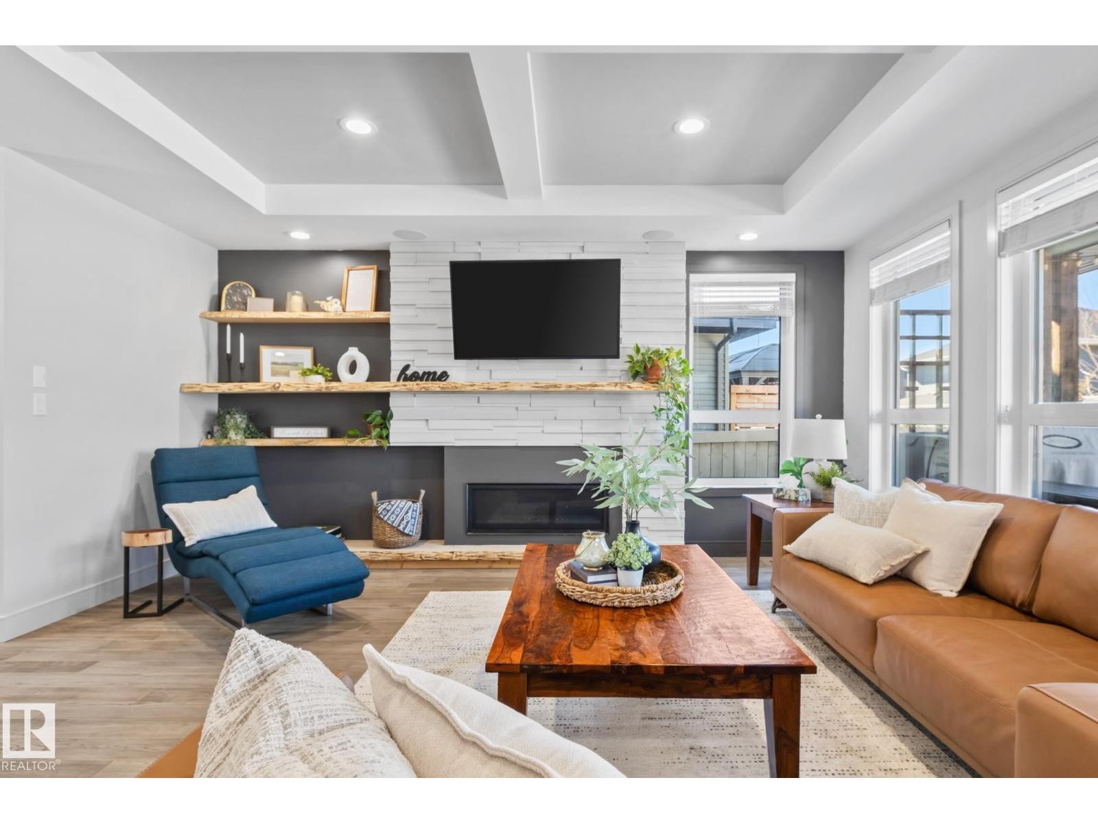 












25 ENCHANTED WAY

,
St. Albert,




Alberta
T8N7R5

