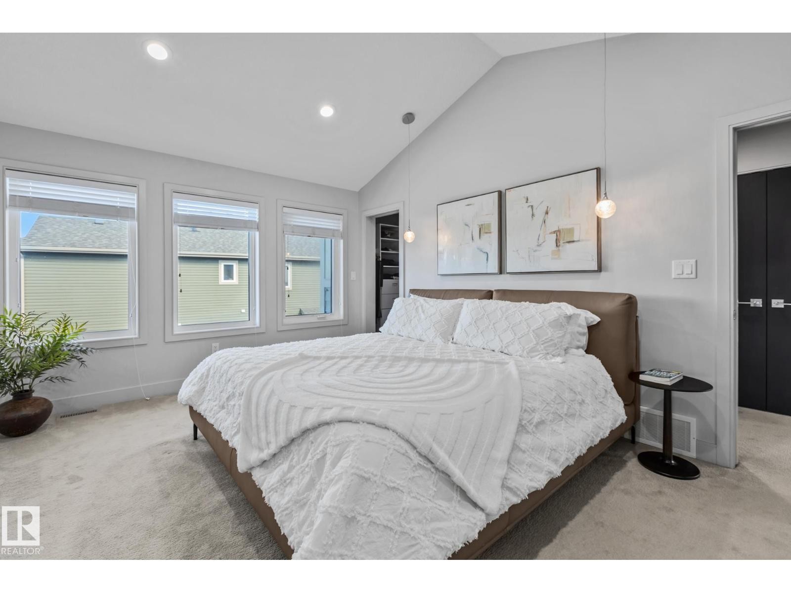 












25 ENCHANTED WAY

,
St. Albert,




Alberta
T8N7R5

