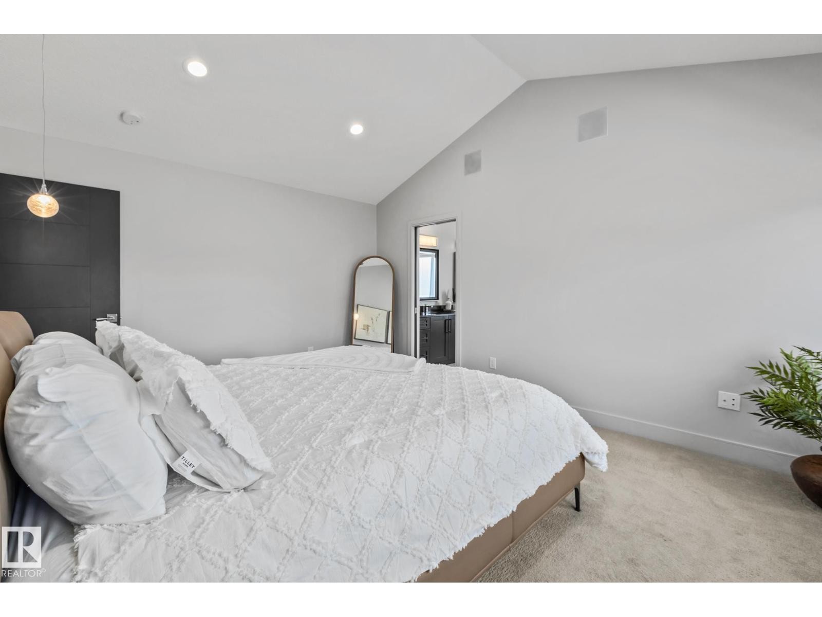 












25 ENCHANTED WAY

,
St. Albert,




Alberta
T8N7R5

