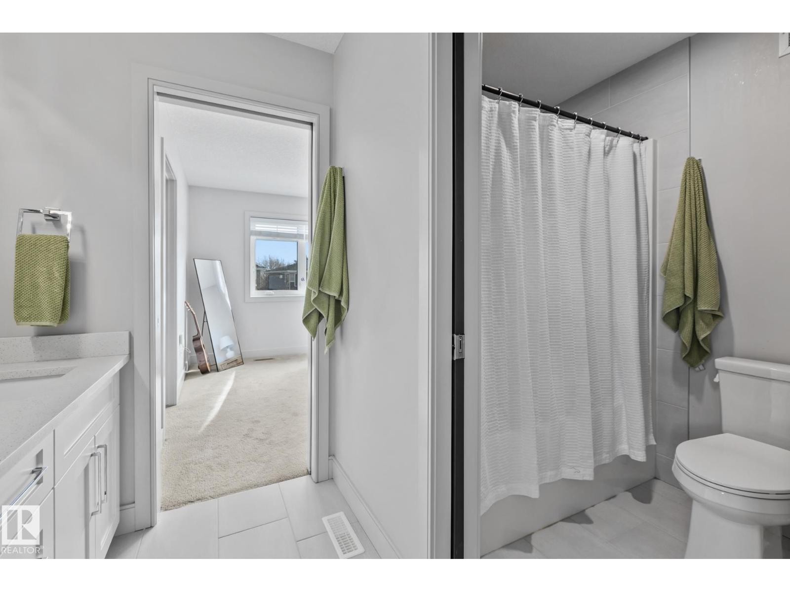 












25 ENCHANTED WAY

,
St. Albert,




Alberta
T8N7R5

