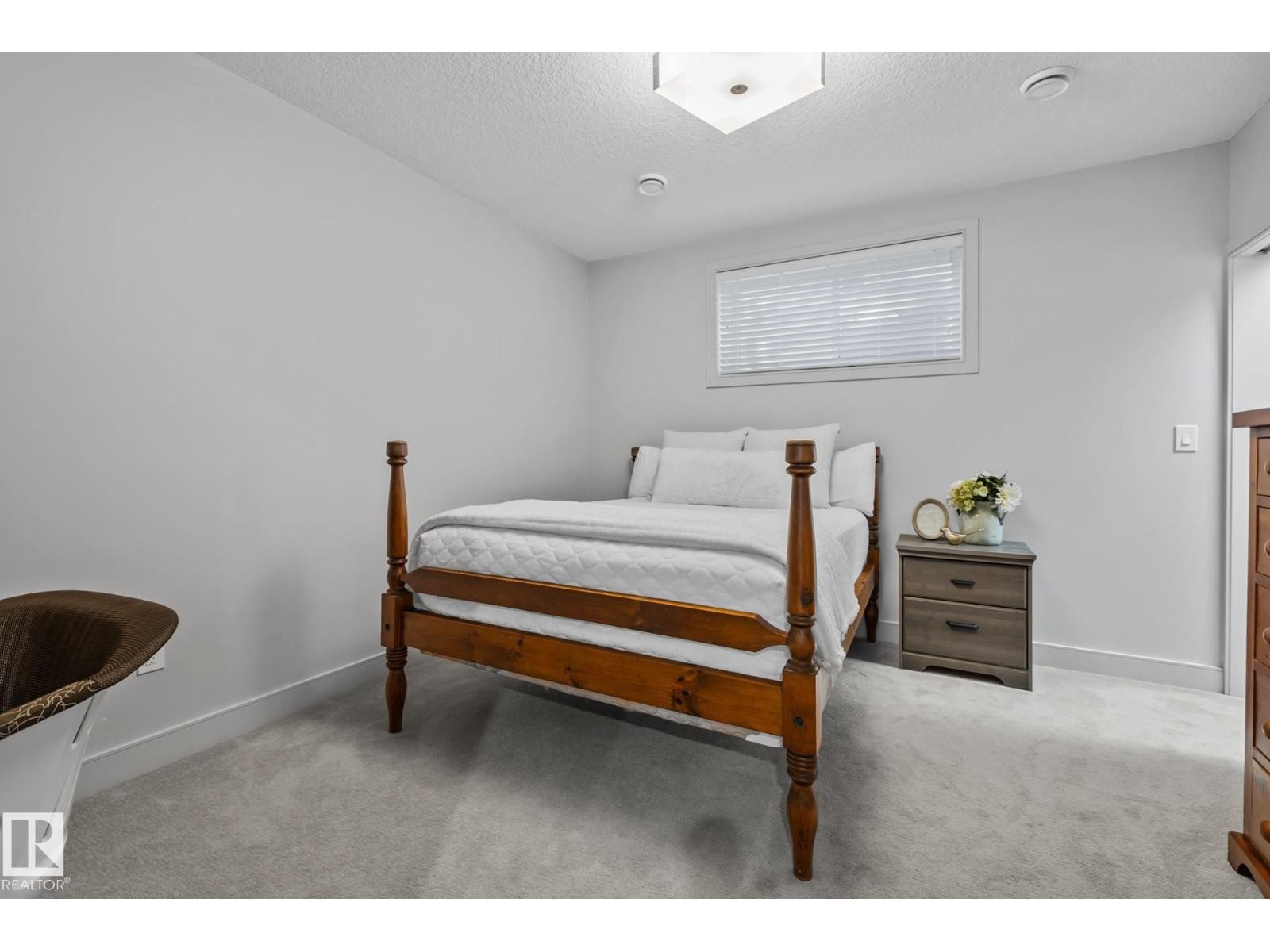 












25 ENCHANTED WAY

,
St. Albert,




Alberta
T8N7R5

