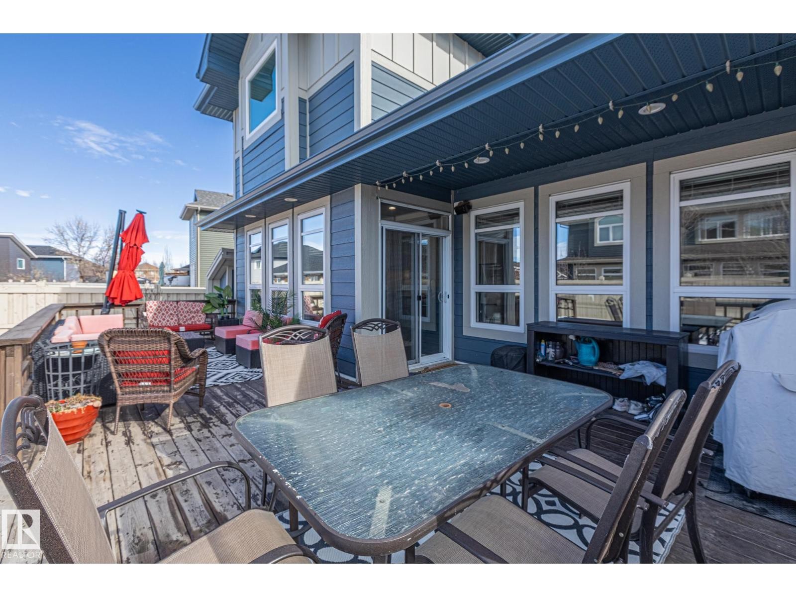 












25 ENCHANTED WAY

,
St. Albert,




Alberta
T8N7R5

