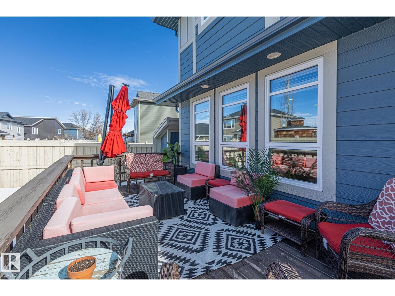 












25 ENCHANTED WAY

,
St. Albert,




Alberta
T8N7R5

