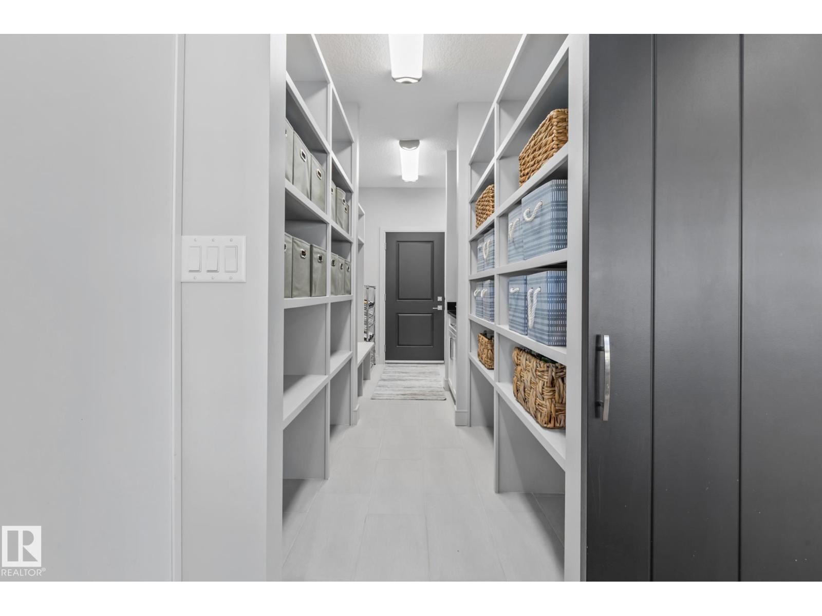 












25 ENCHANTED WAY

,
St. Albert,




Alberta
T8N7R5

