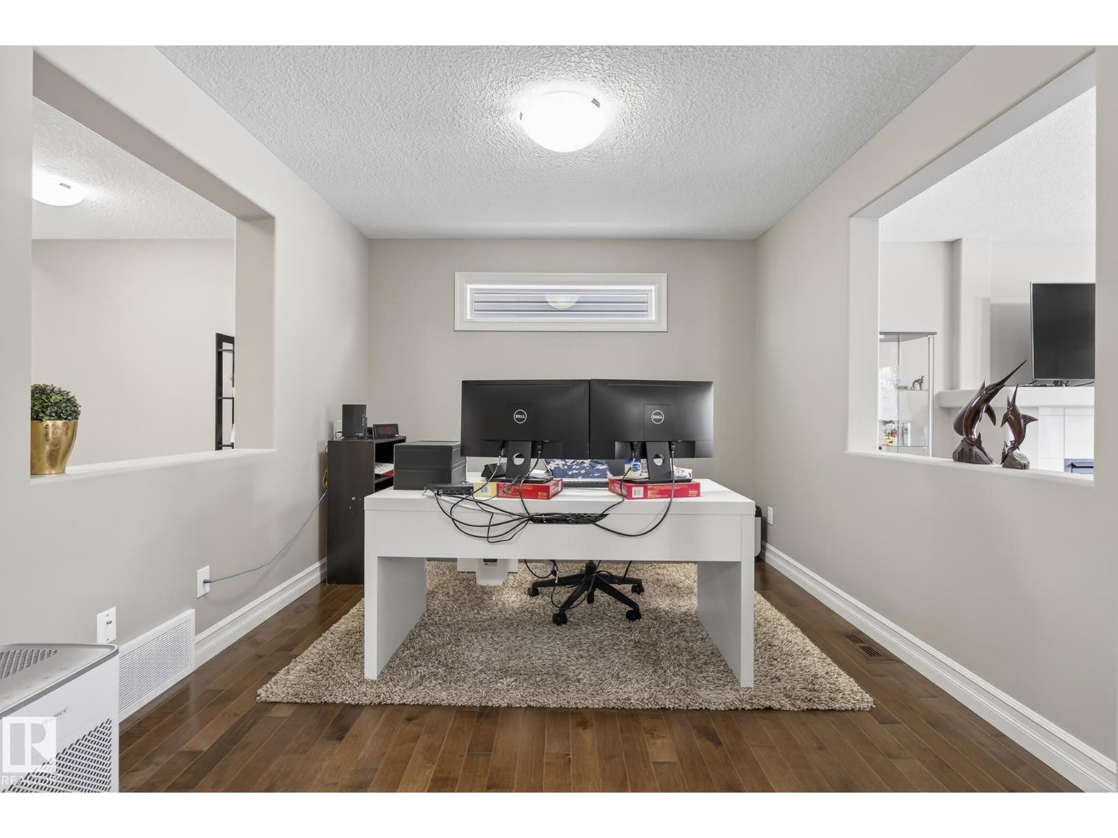 












12152 172 AV NW

,
Edmonton,




Alberta
T5X0H3

