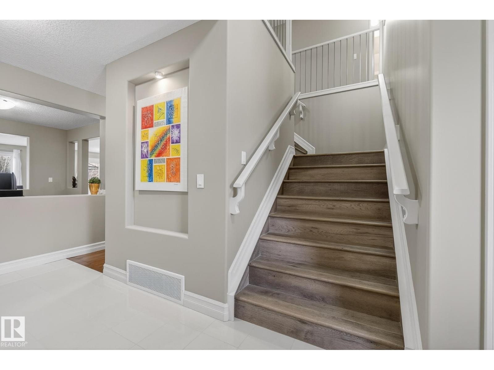 












12152 172 AV NW

,
Edmonton,




Alberta
T5X0H3

