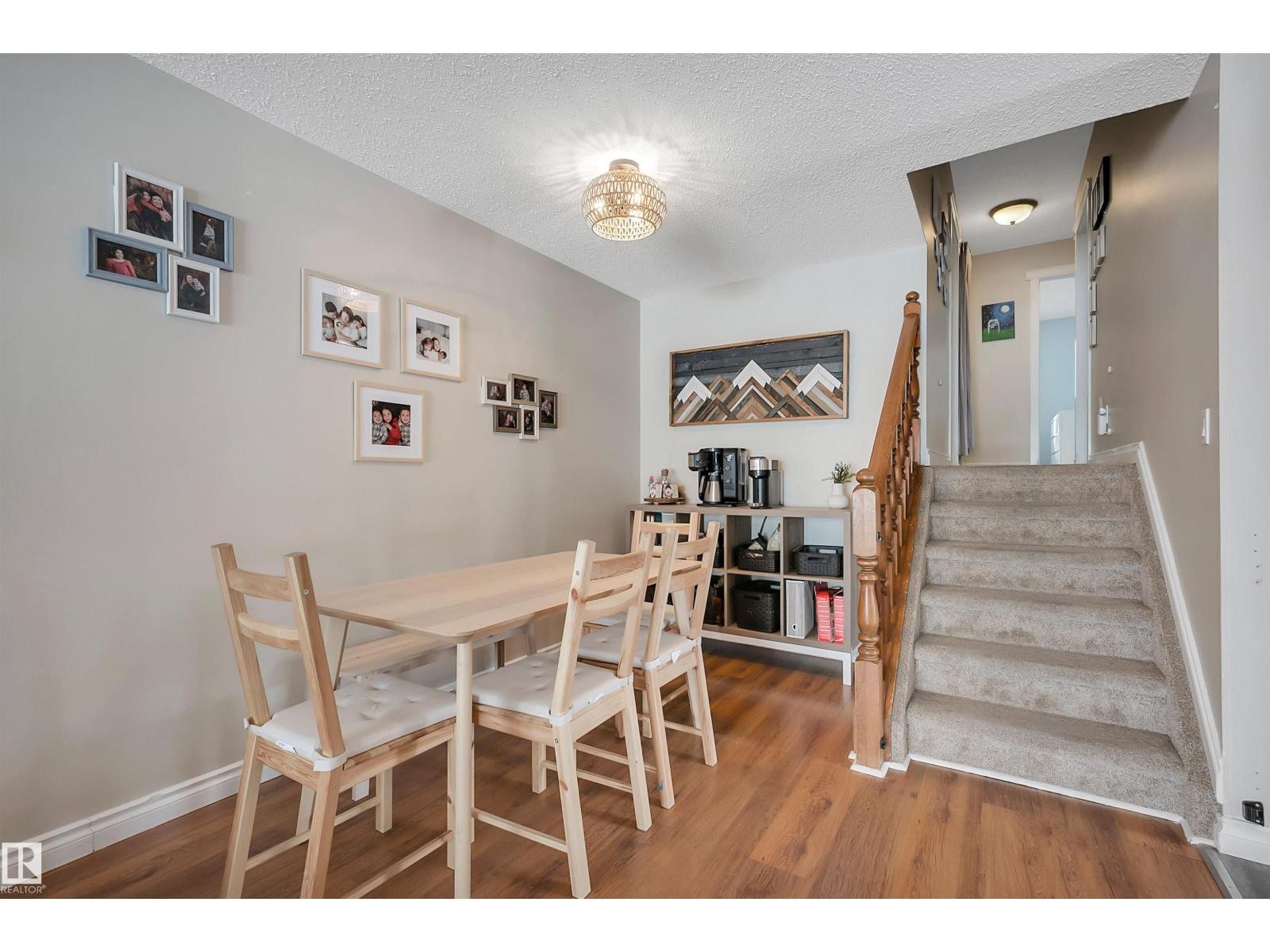 












34 WALDEN CR

,
St. Albert,




Alberta
T8N3V2

