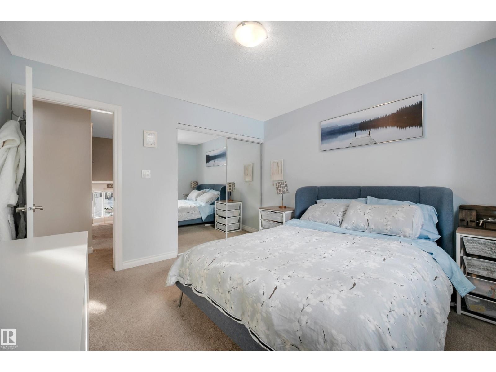 












34 WALDEN CR

,
St. Albert,




Alberta
T8N3V2

