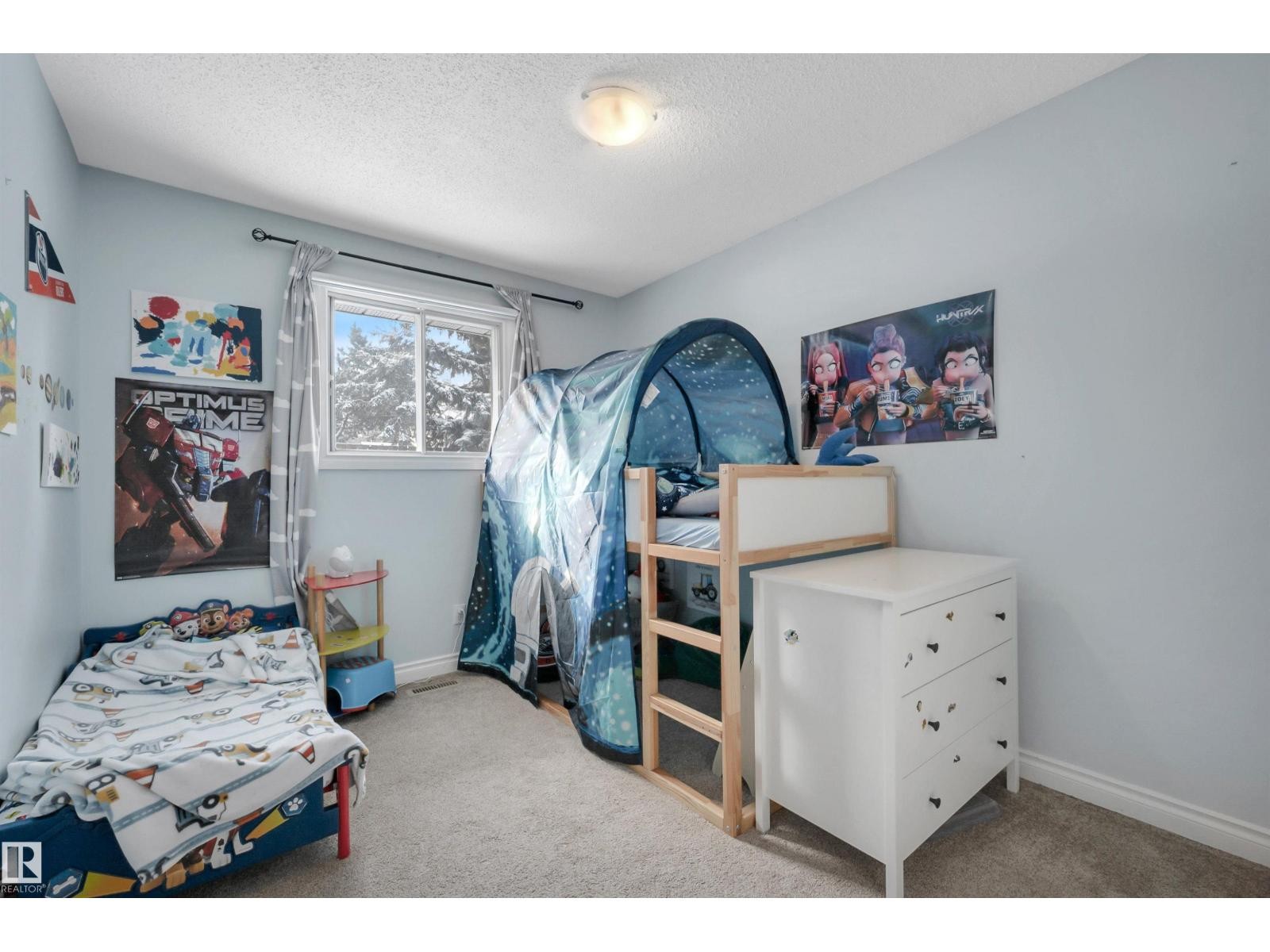 












34 WALDEN CR

,
St. Albert,




Alberta
T8N3V2

