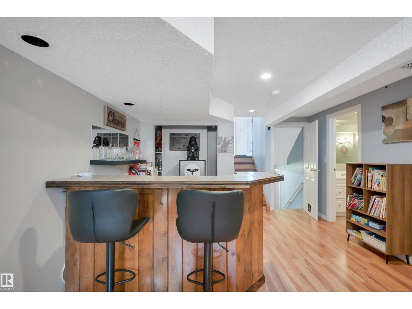 












34 WALDEN CR

,
St. Albert,




Alberta
T8N3V2

