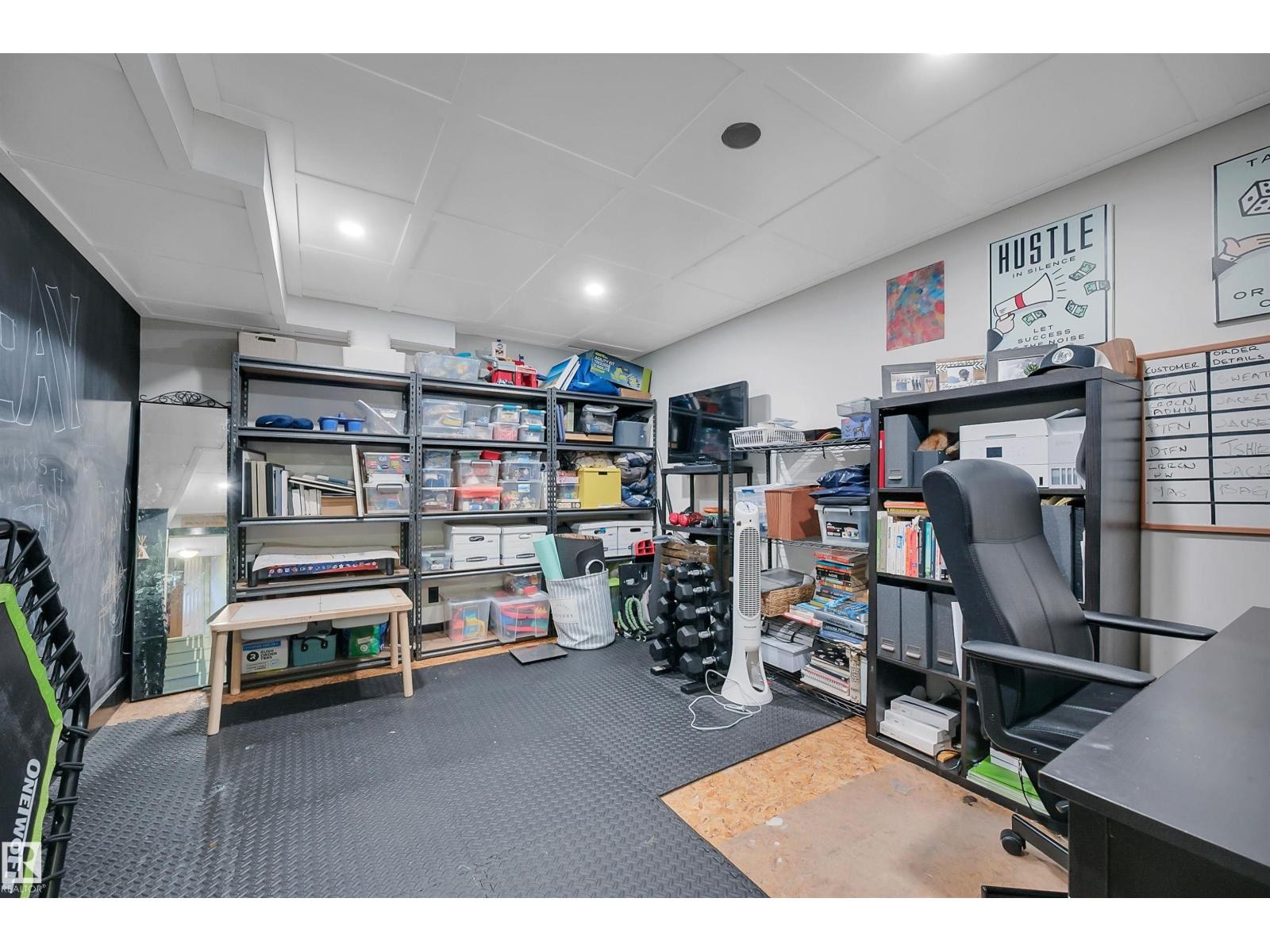 












34 WALDEN CR

,
St. Albert,




Alberta
T8N3V2

