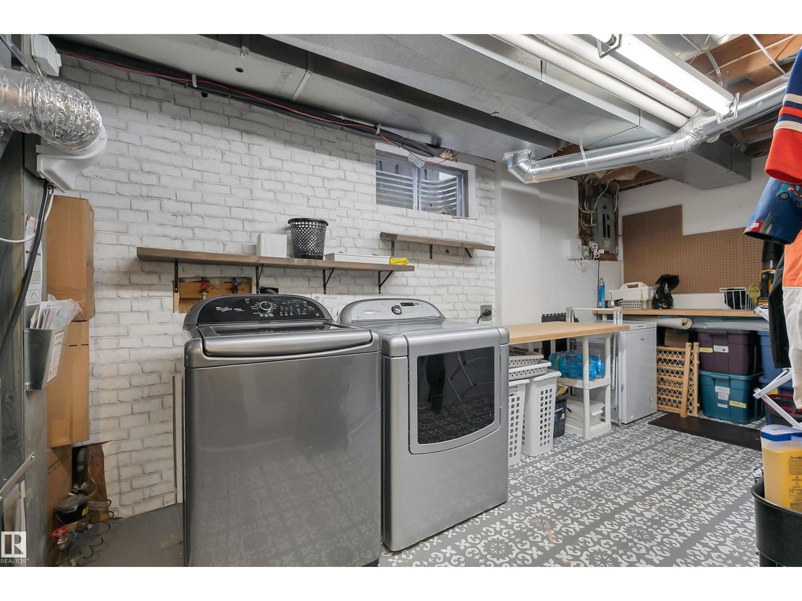 












34 WALDEN CR

,
St. Albert,




Alberta
T8N3V2

