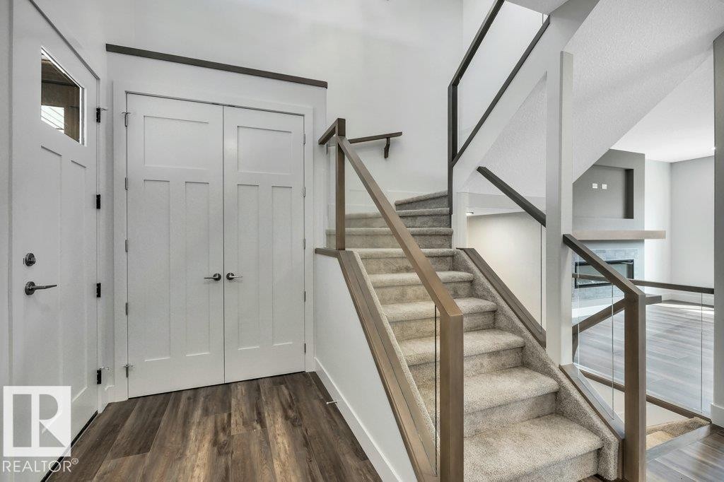 












13 HILLWOOD TC

,
Spruce Grove,




Alberta
T7X0X4

