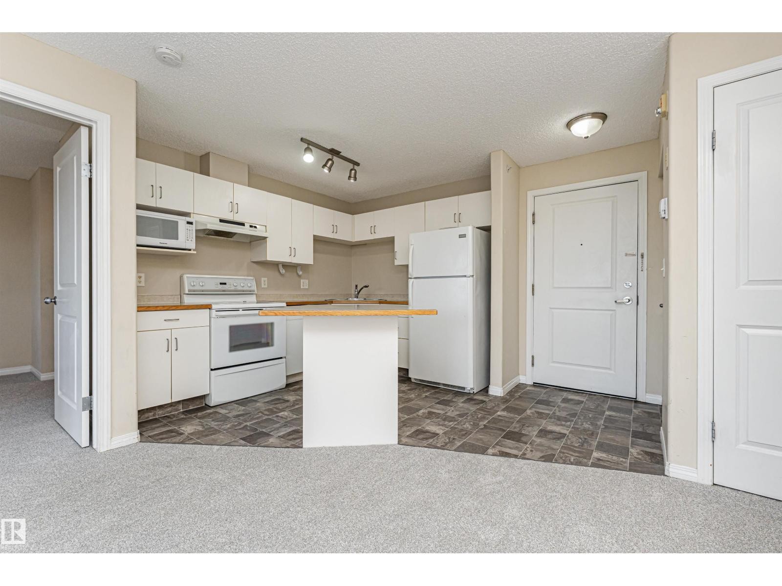 












#524 10535 122 ST NW

,
Edmonton,




Alberta
T5N4B7

