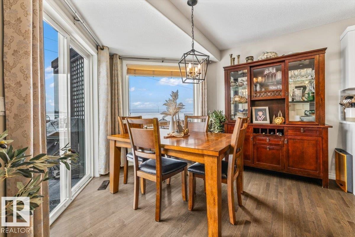 












50 NAPOLEON CR

,
St. Albert,




Alberta
T8N1C8

