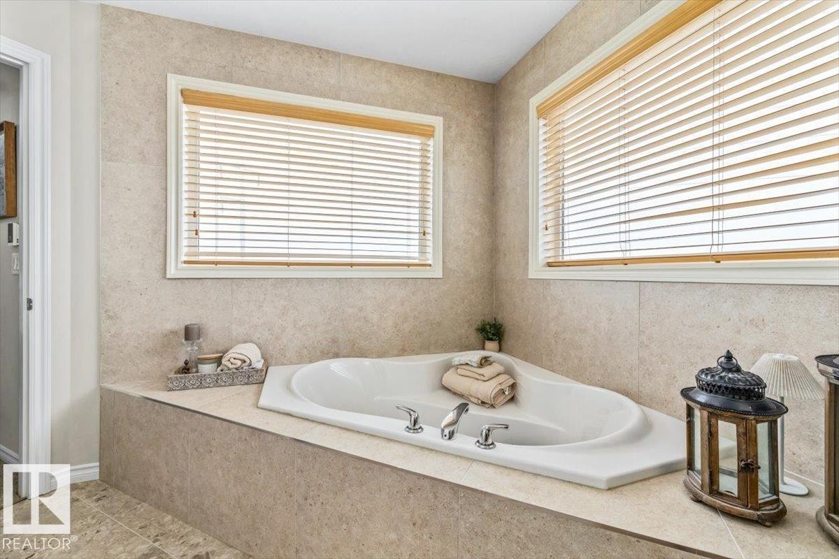 












50 NAPOLEON CR

,
St. Albert,




Alberta
T8N1C8

