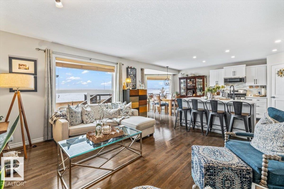 












50 NAPOLEON CR

,
St. Albert,




Alberta
T8N1C8

